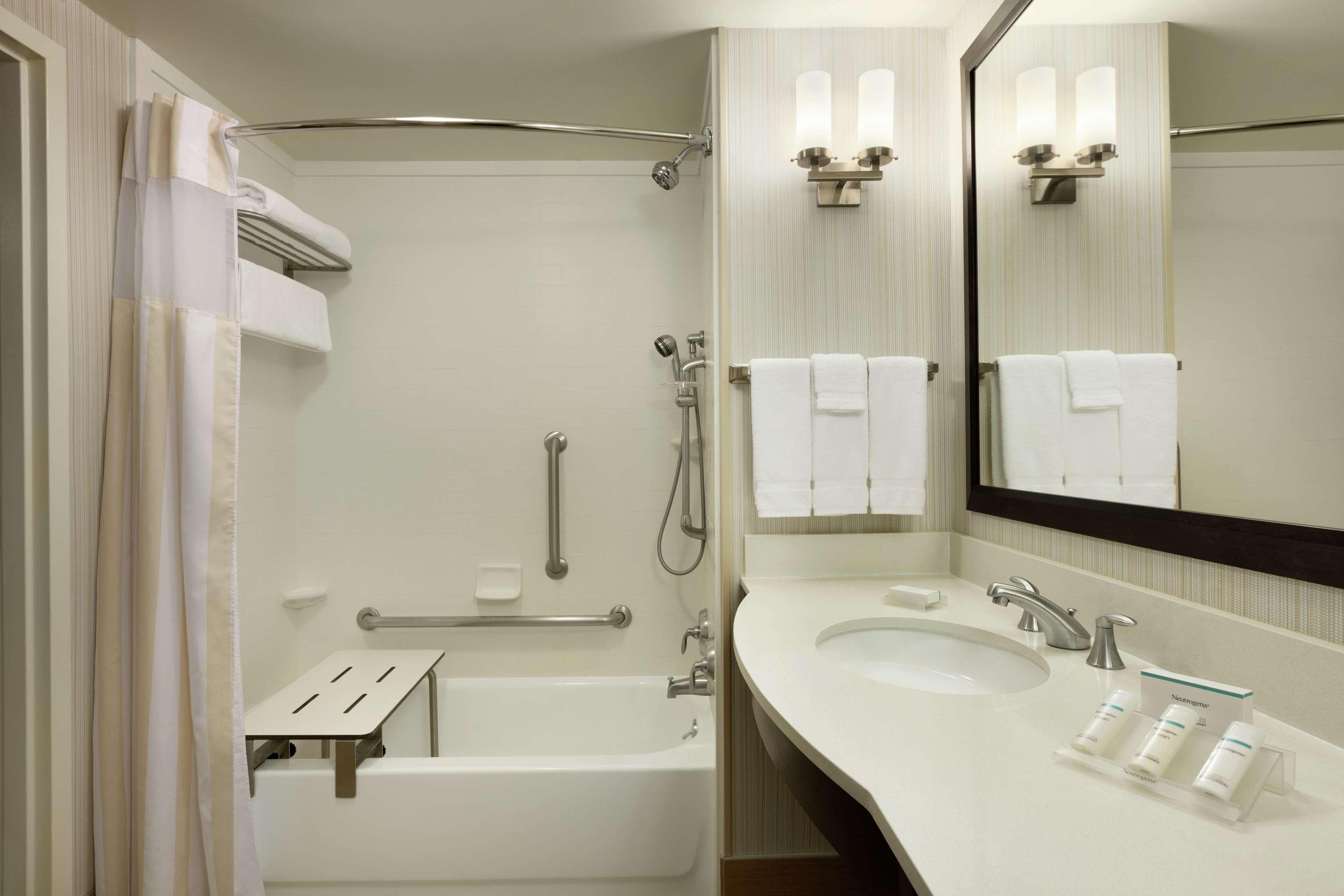 Hilton Garden Inn Rochester/Pittsford Bushnell Basin Ngoại thất bức ảnh
