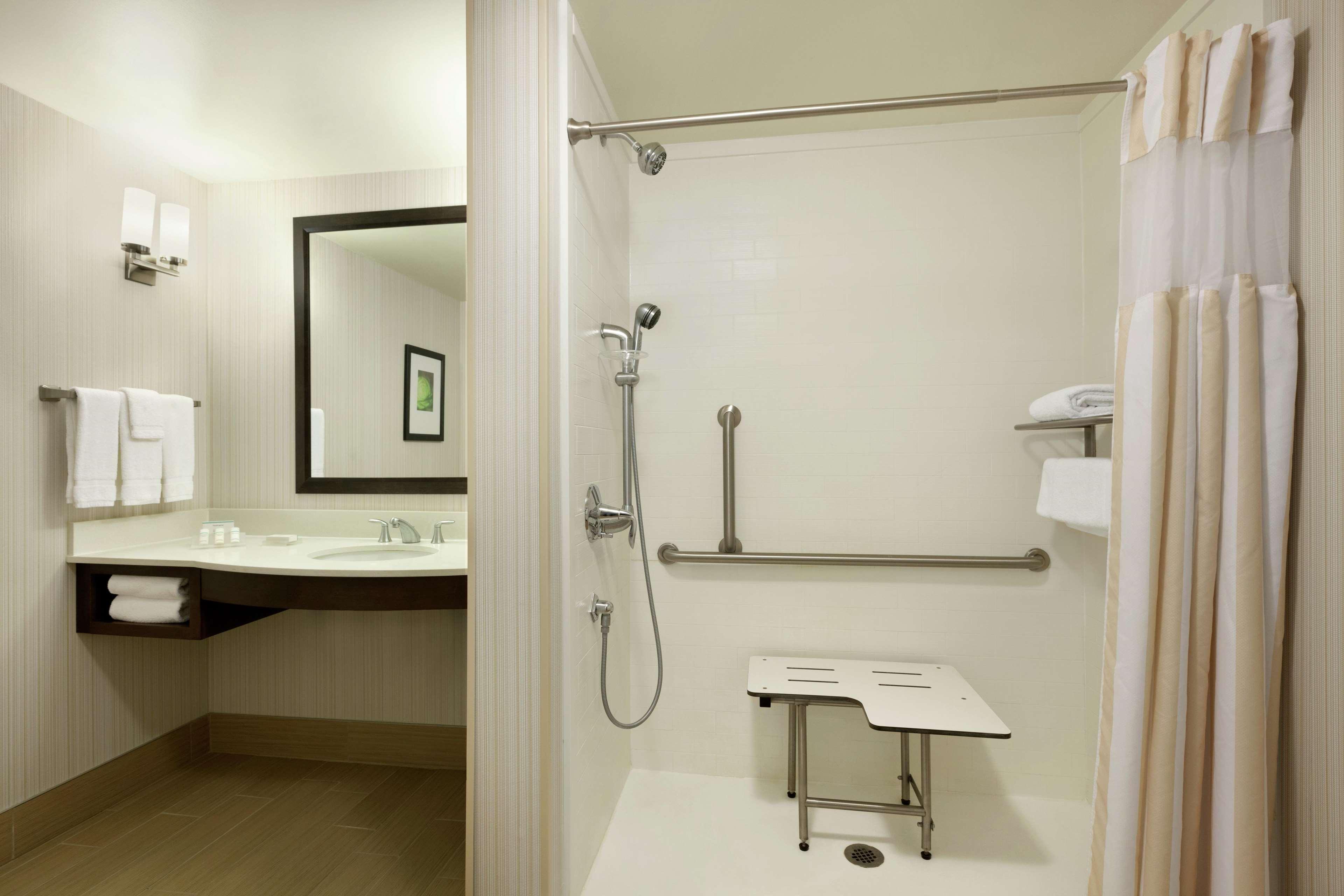 Hilton Garden Inn Rochester/Pittsford Bushnell Basin Ngoại thất bức ảnh